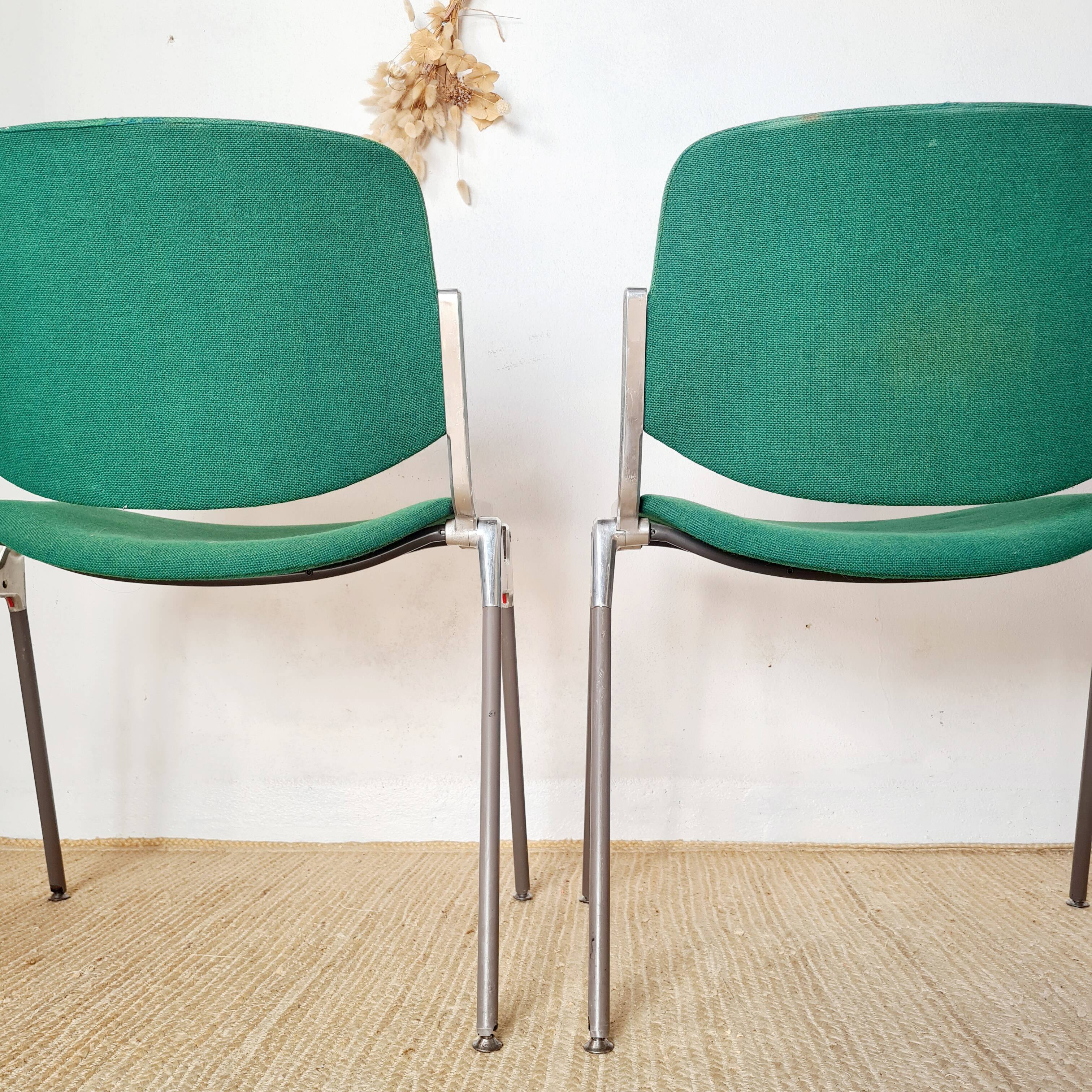 2 chairs by Giancarlo Piretti for Castelli, 1970