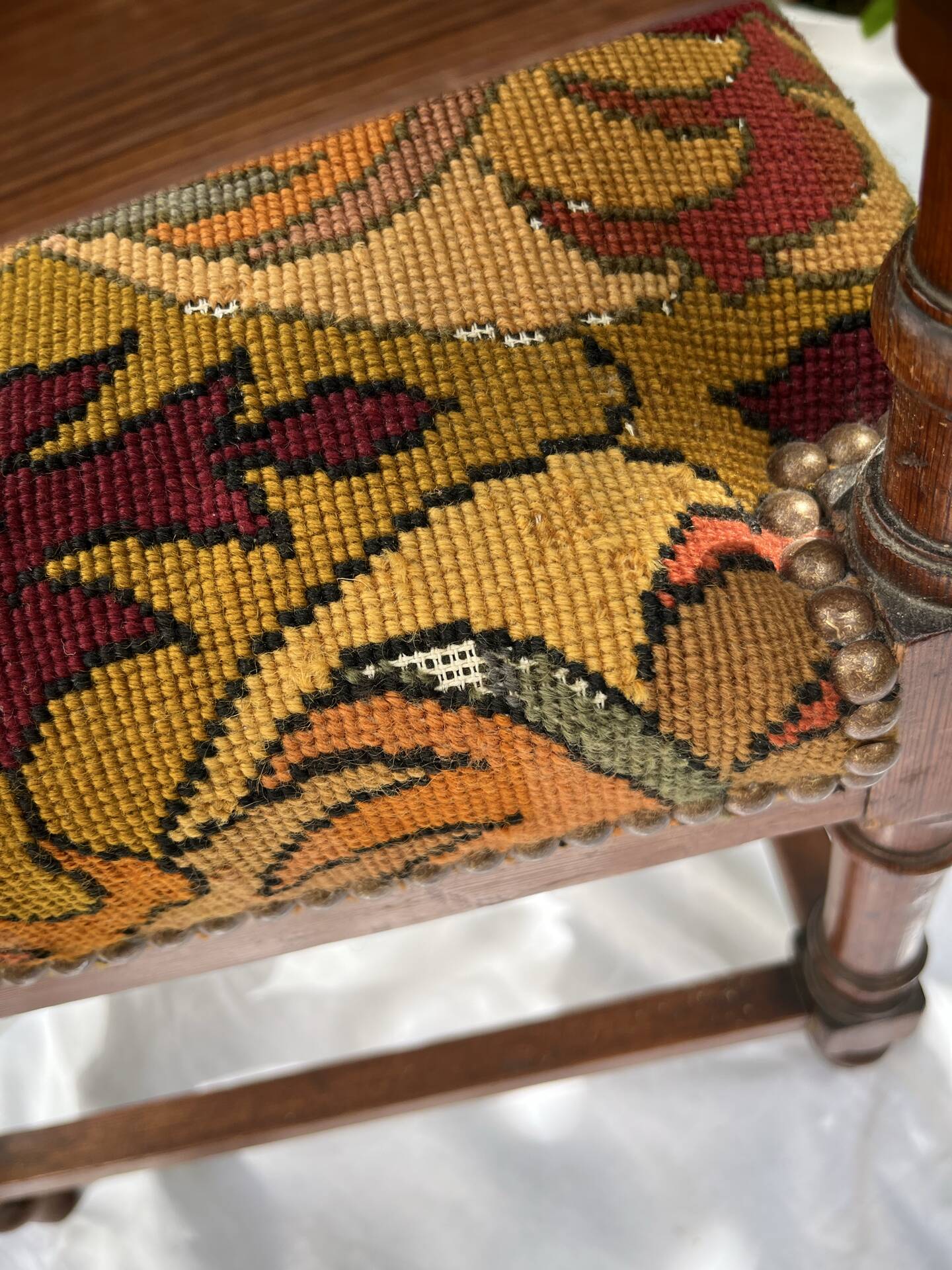 Antique corner chair