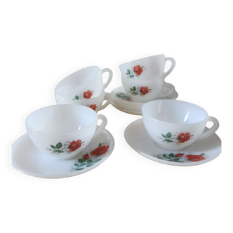 Arcopal vintage cups, red roses