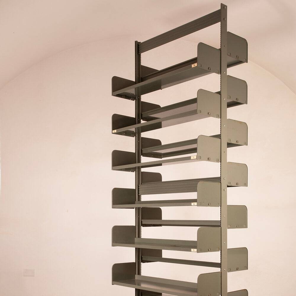 Congresso XL bookcase produced by Lips Vago