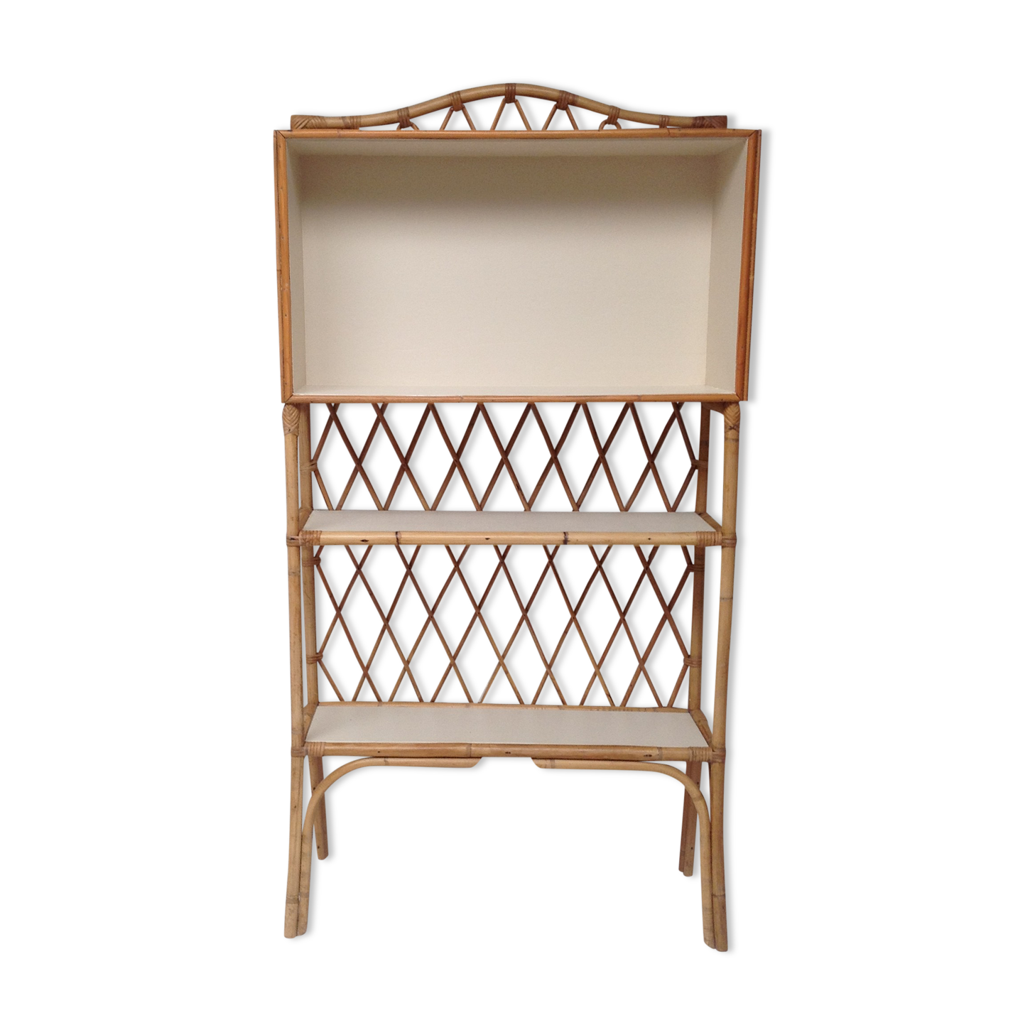 Bookcase shelf in bamboo and vintage rattan