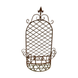 Iron wall planter