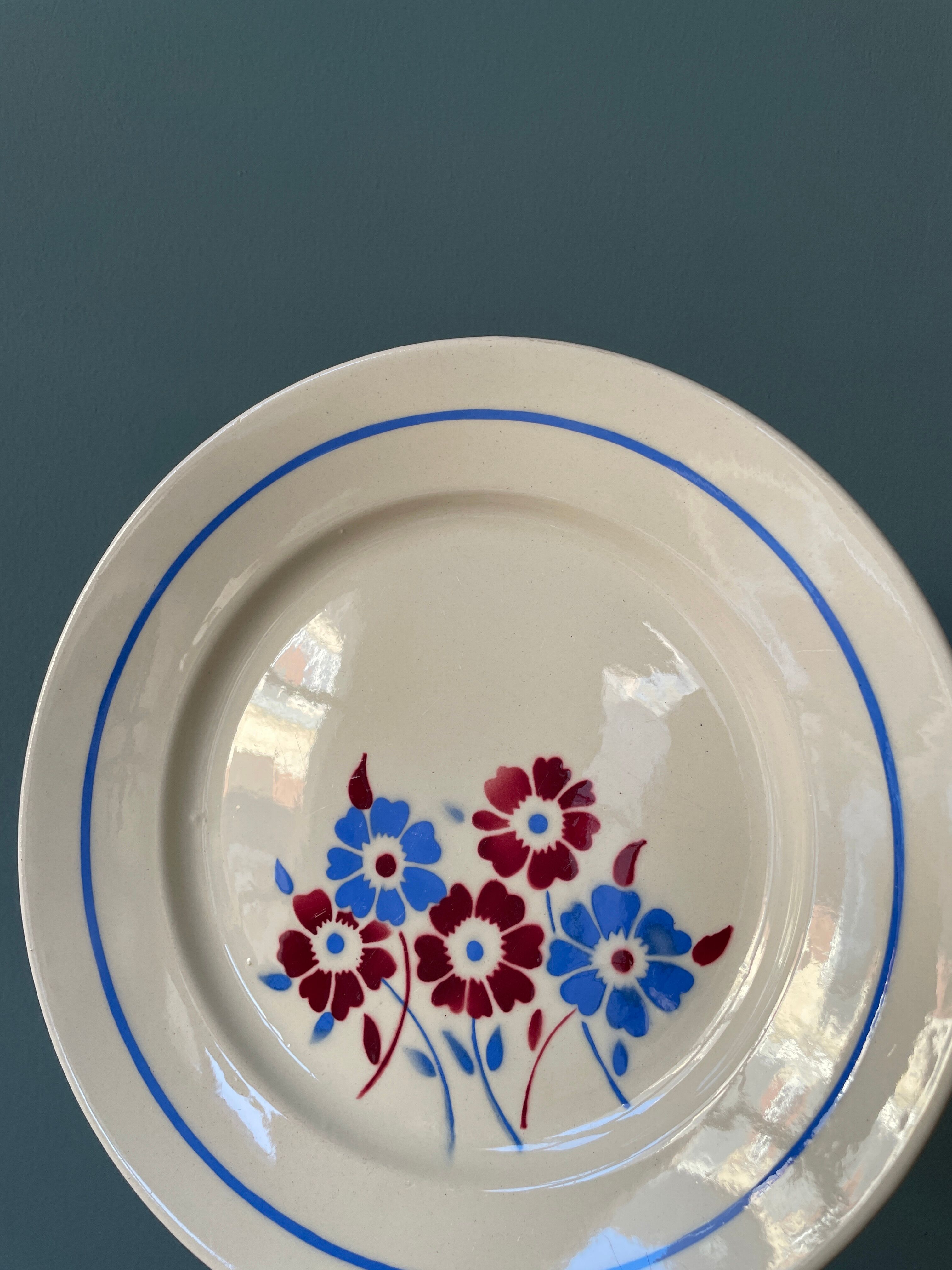 Set of 10 flat plates K&G Lunéville, model Sylvain