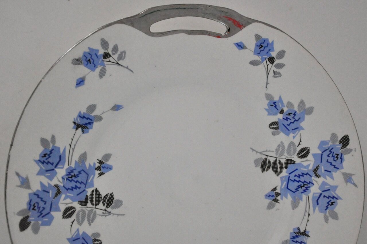 Set of 11 plates dessert and 1 dish of the pottery of onnaing