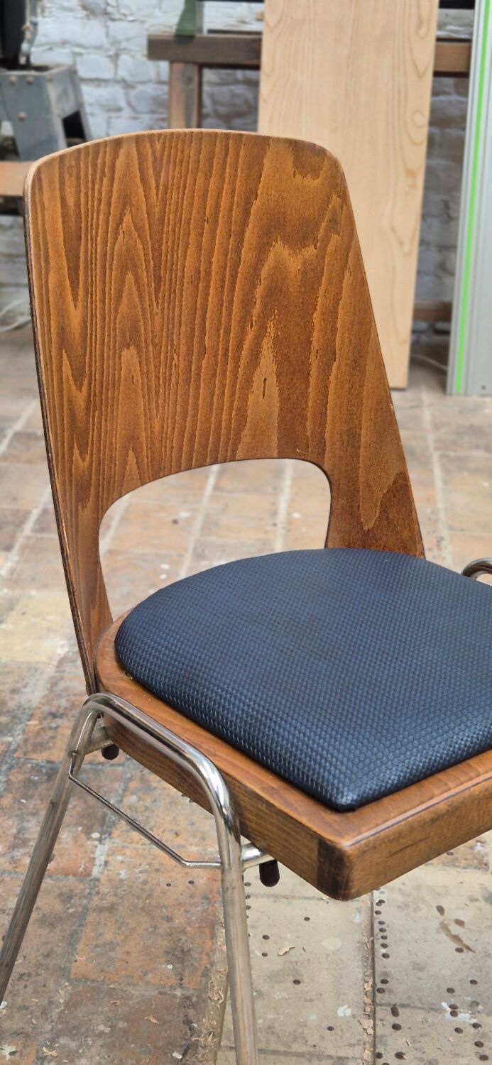 Baumann Manhattan Chair