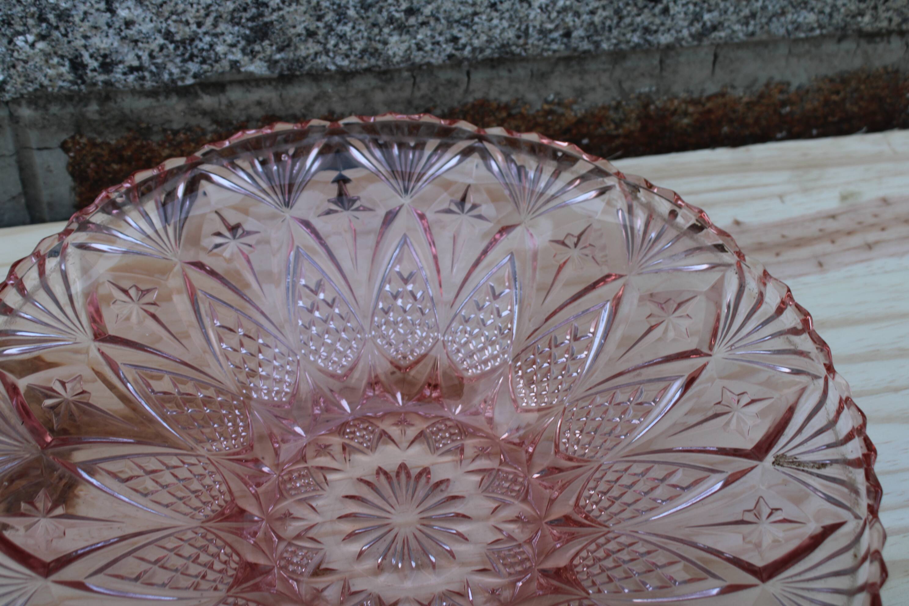 Vintage pink glass fruit bowl – ø 33 cm, h 7 cm
