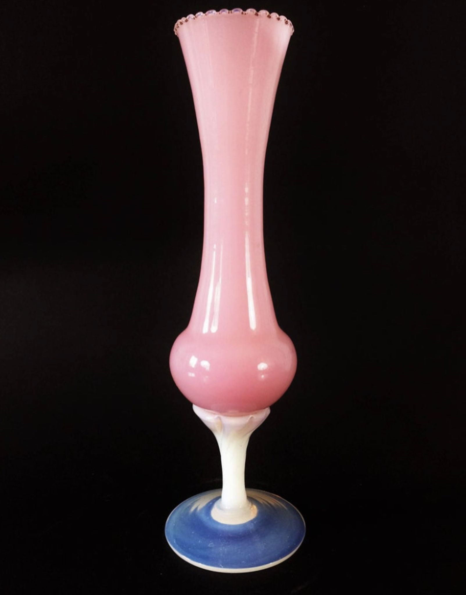 Vase en Opaline Rose 1920