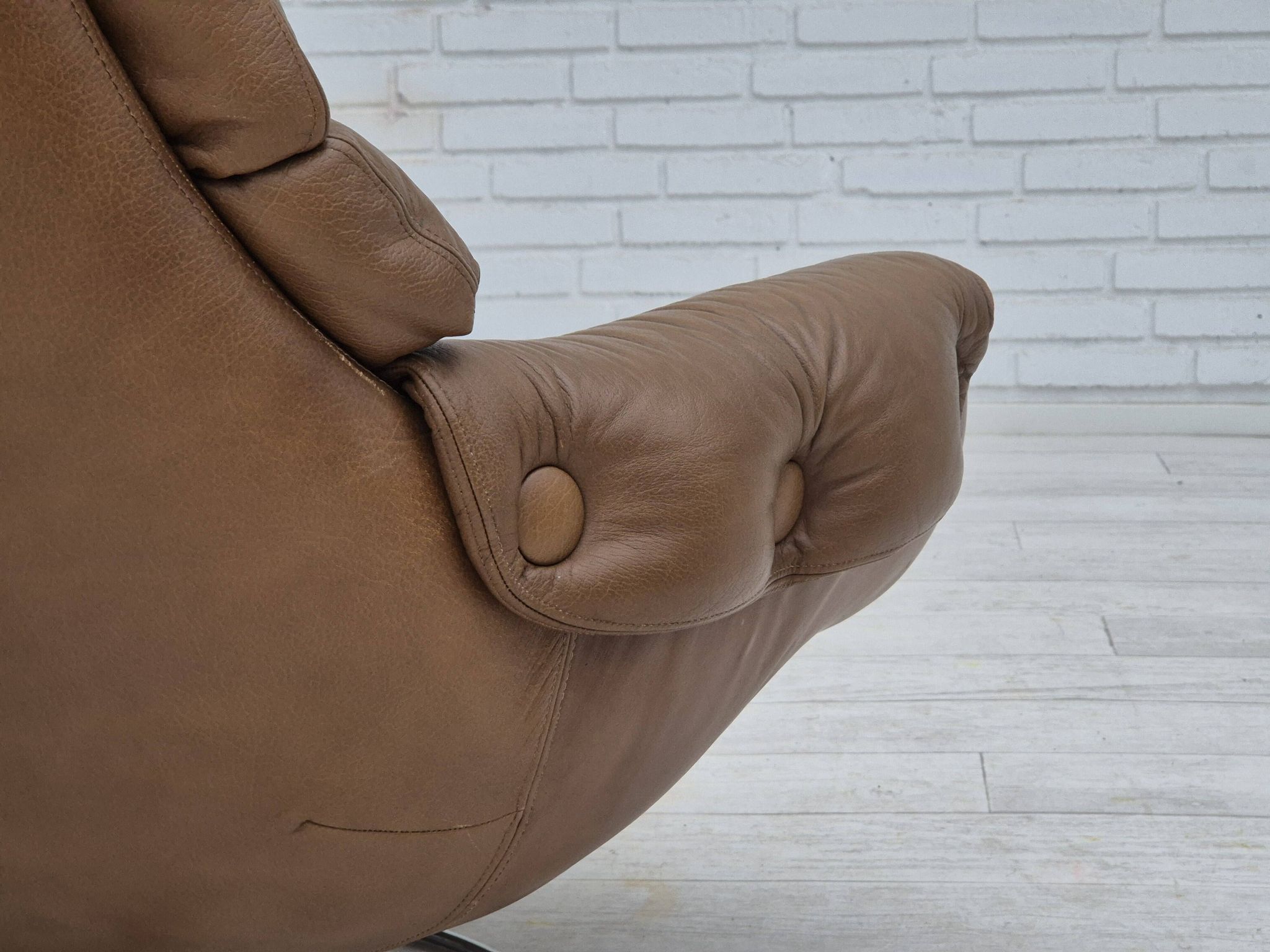 1970s, Scandinavian swivel chair, original condition, brown furniture leather.