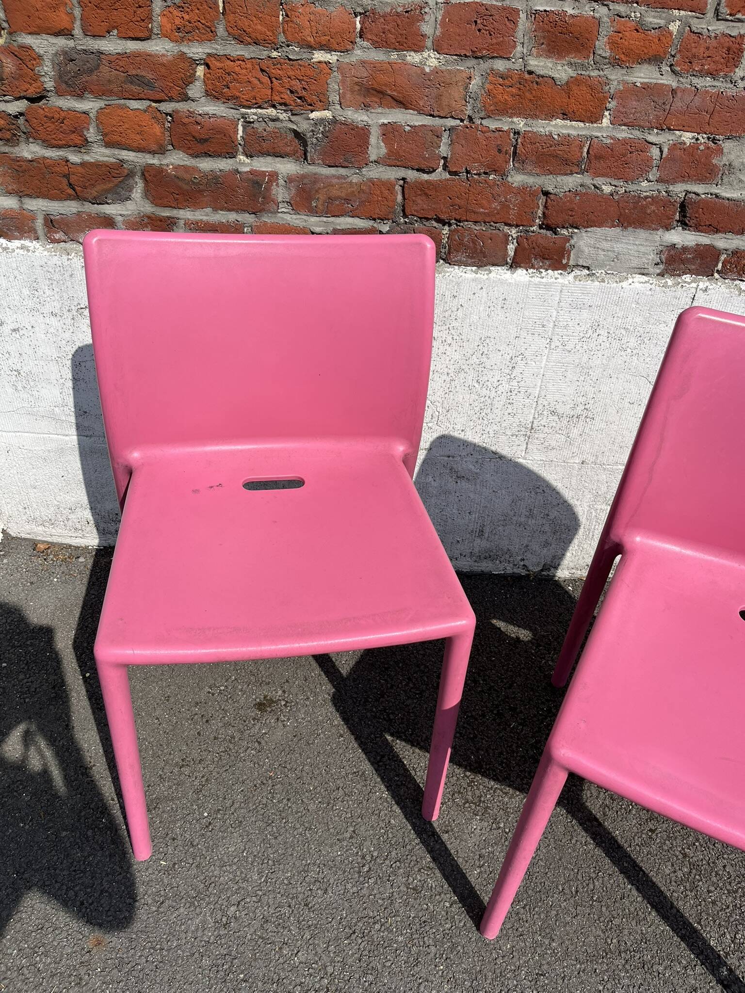 Set of 4 pink design AIR CHAIRS by Jason Morrison.