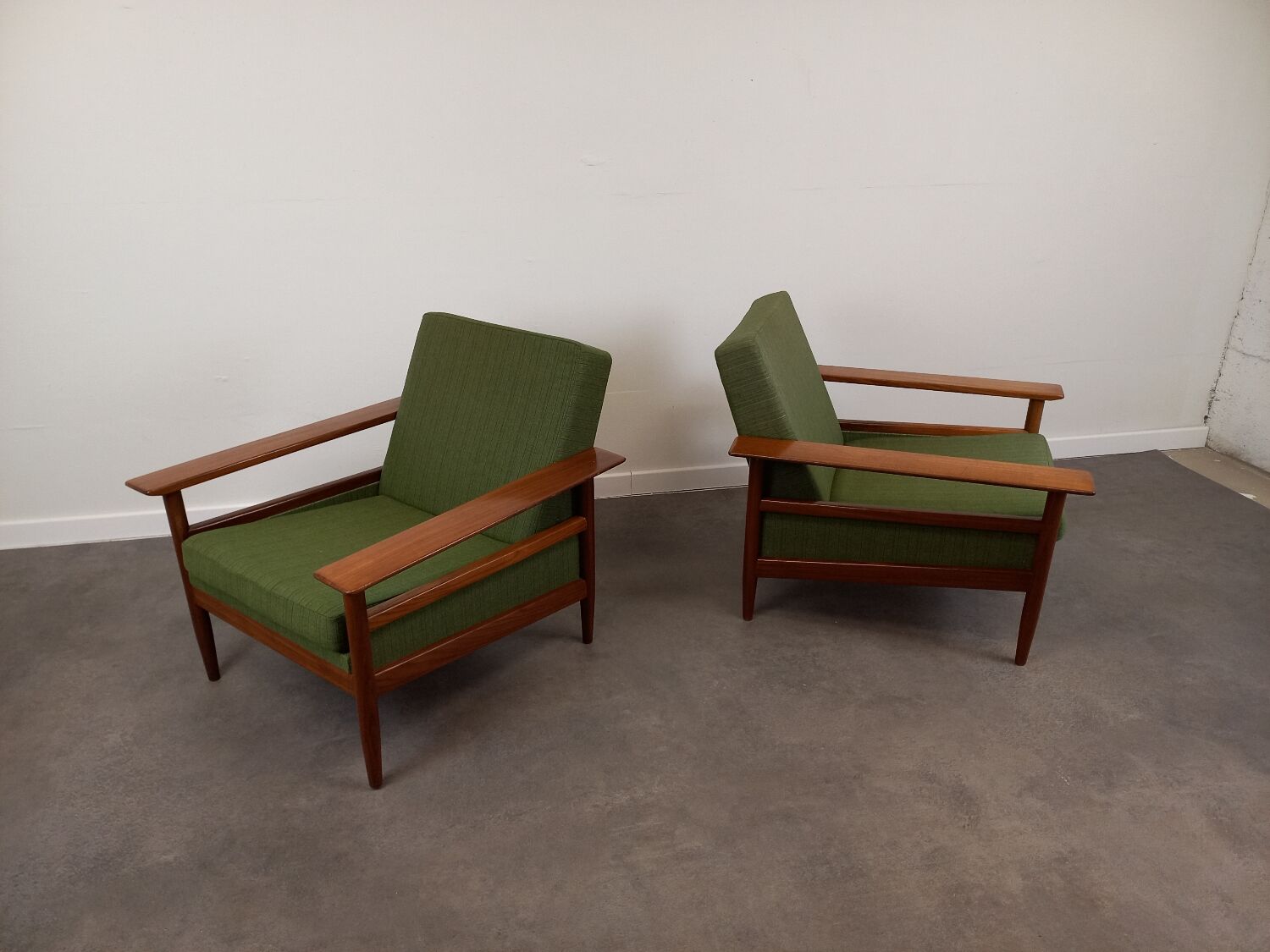 Paire de fauteuils scandinave