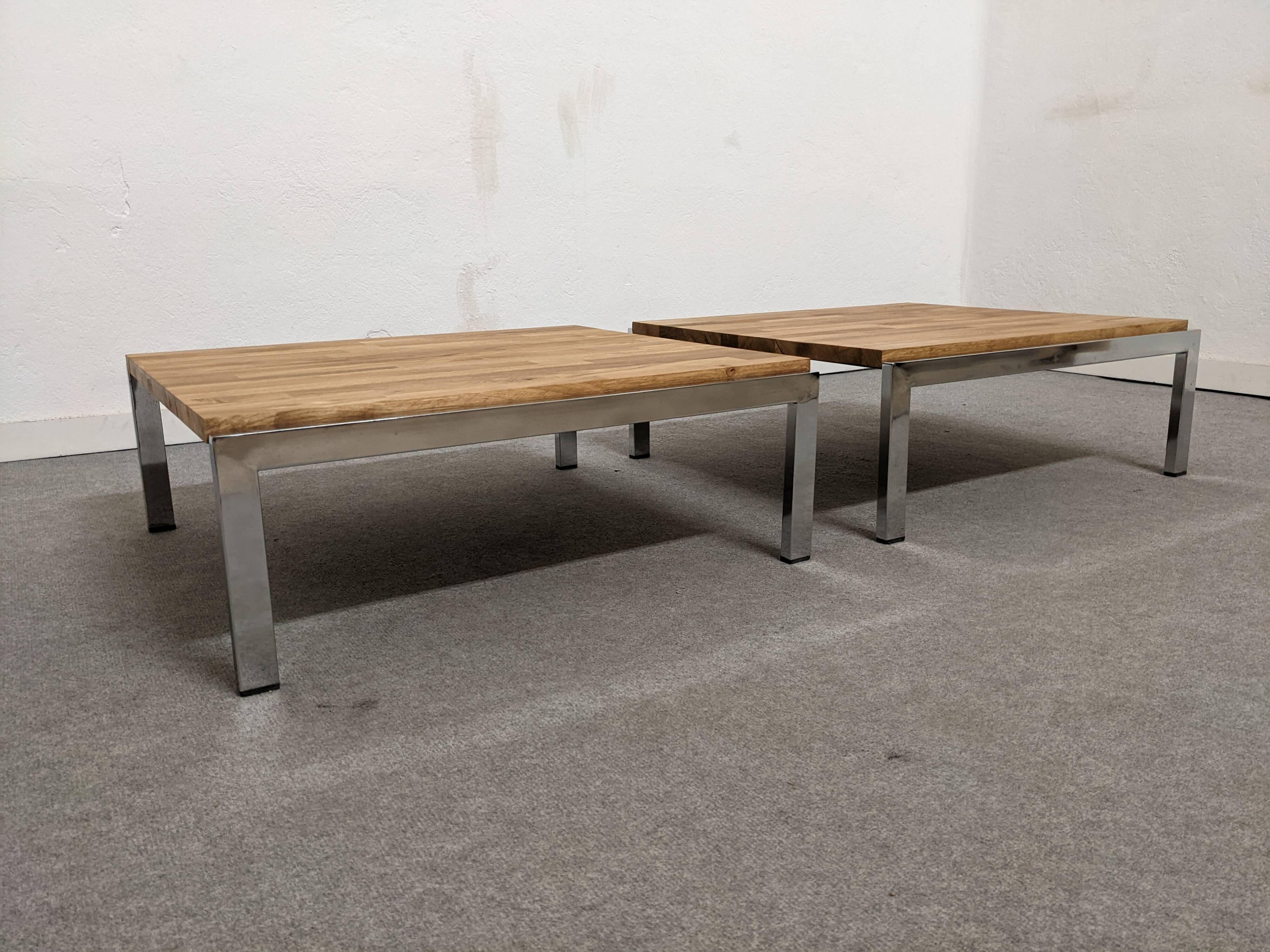 Paire de tables basses ou bouts de canapé en chêne massif, France vers 1970