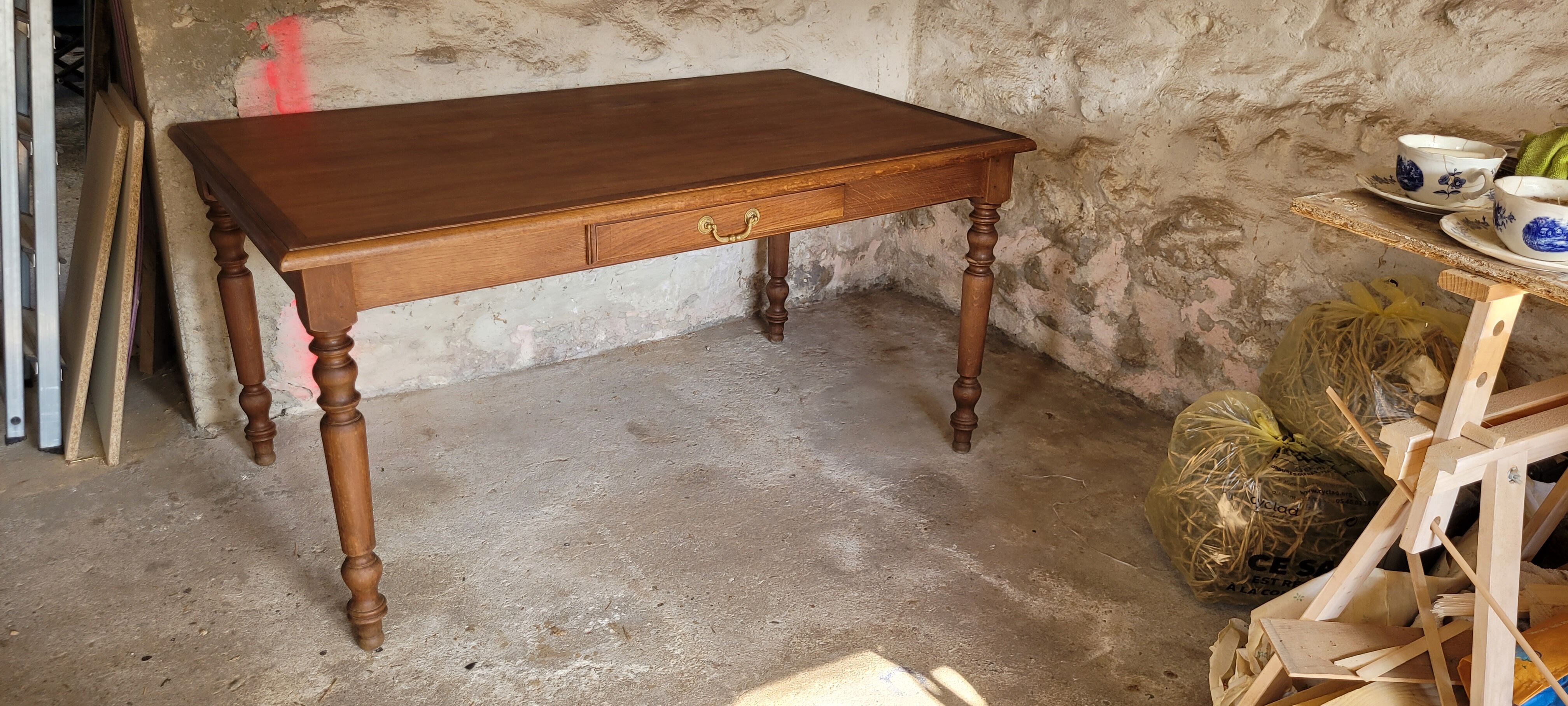 Table Louis Philippe