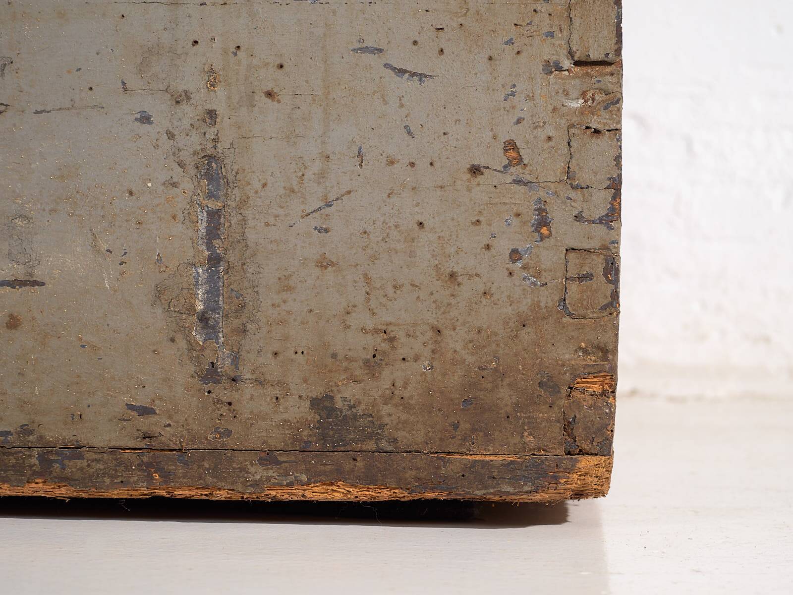 Antique silver-grey solid wood chest (circa 1920) #20