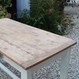 Farm table