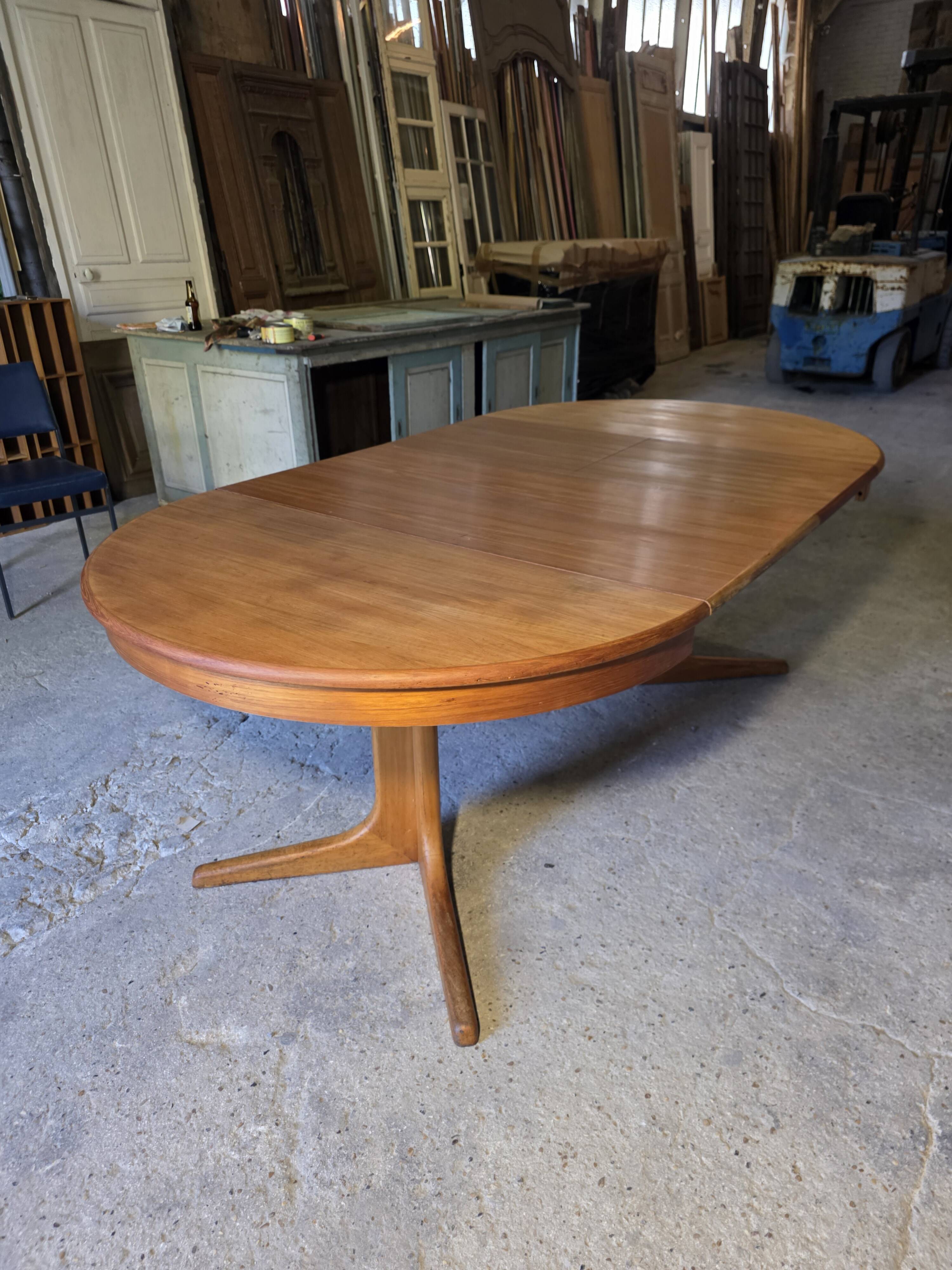 Table Baumann extensible en teck des années 60