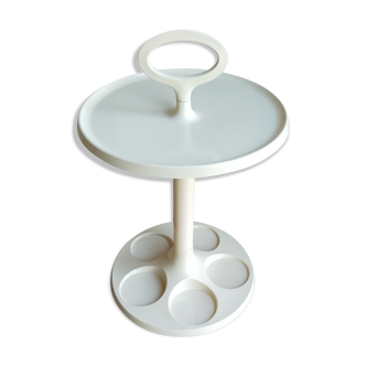 White Flair Bar