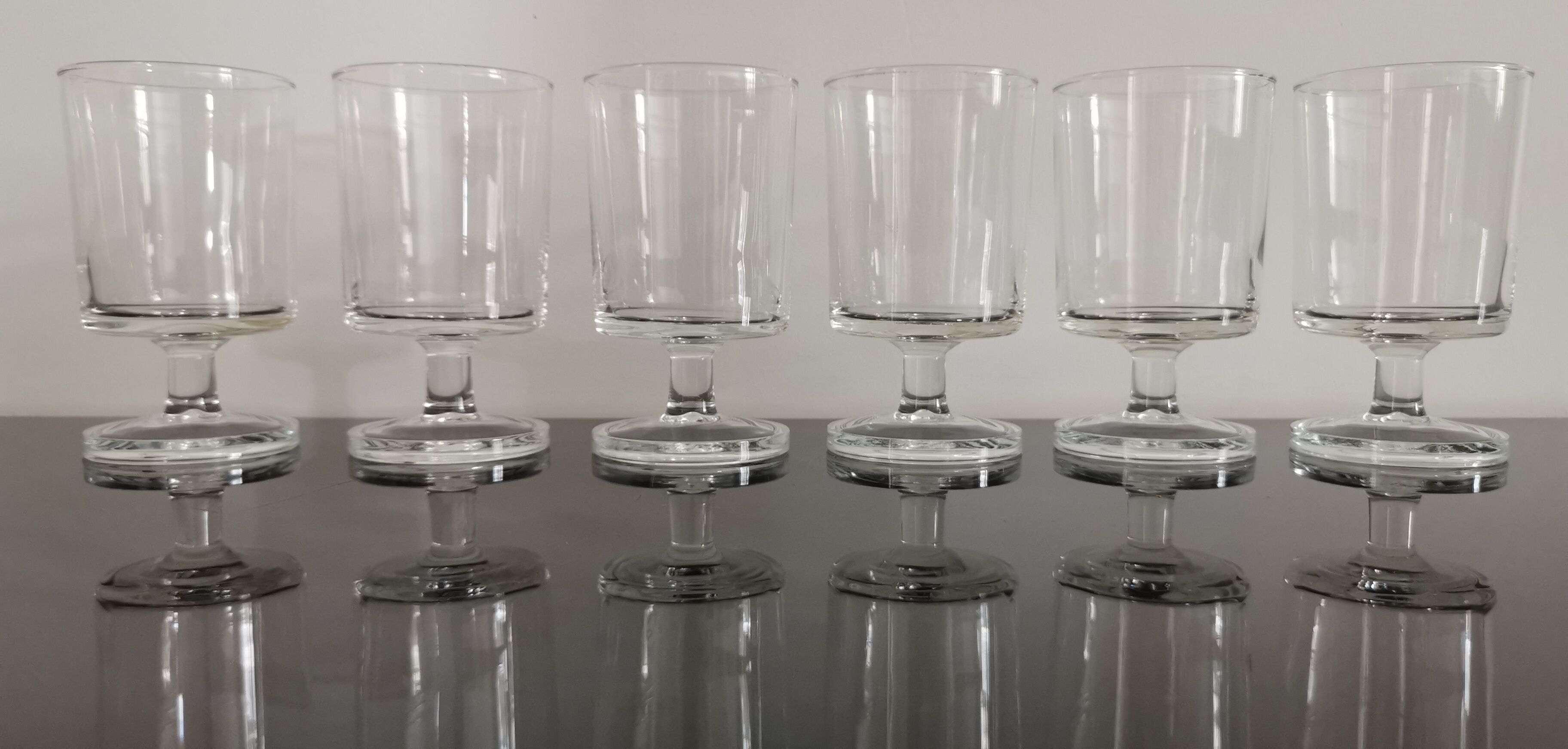 Set of 6 vintage transparent Luminarc cavalier wine glasses