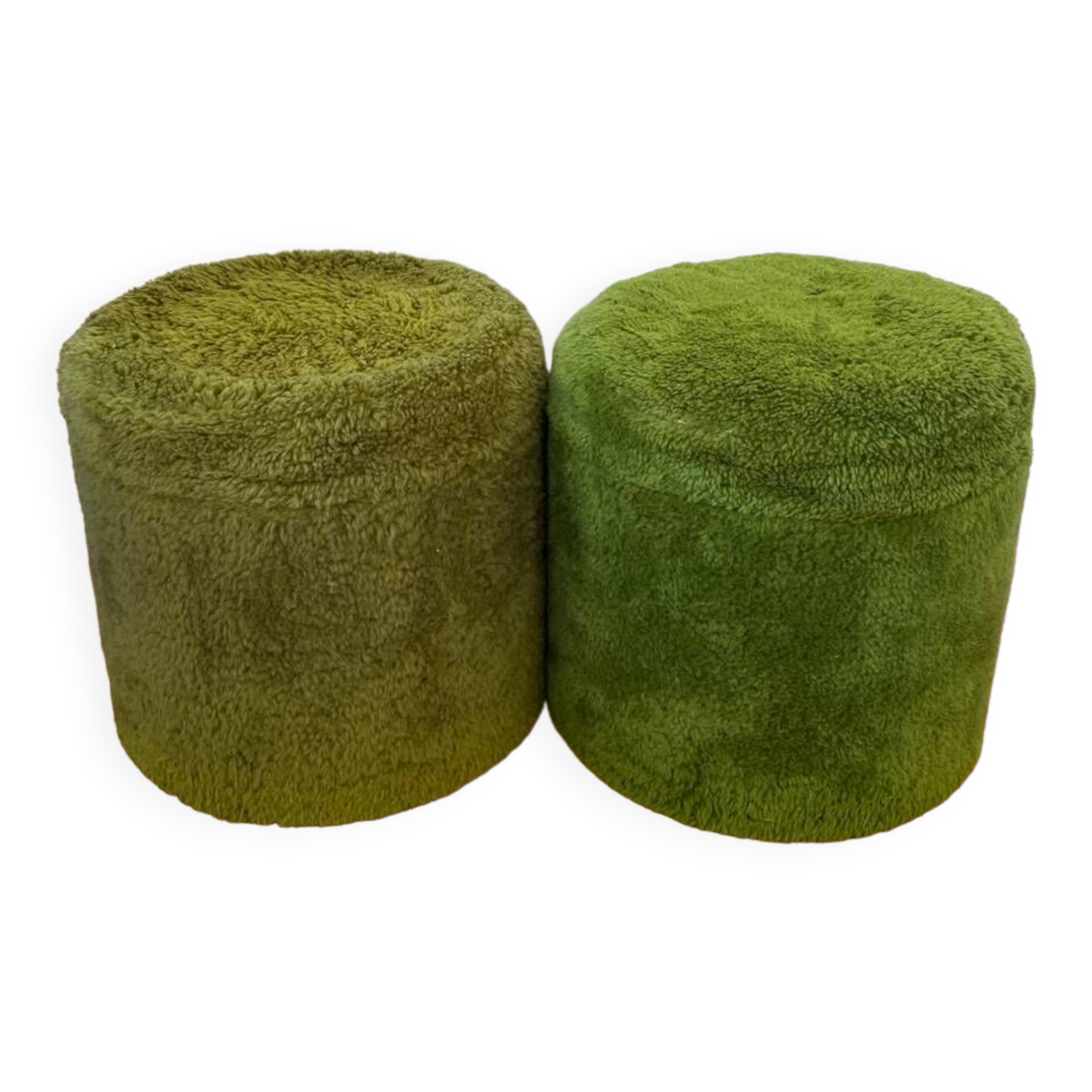 Lot 2 green fur poufs from the 70s