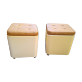Deux poufs dime