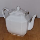 2 teapots - old - vintage