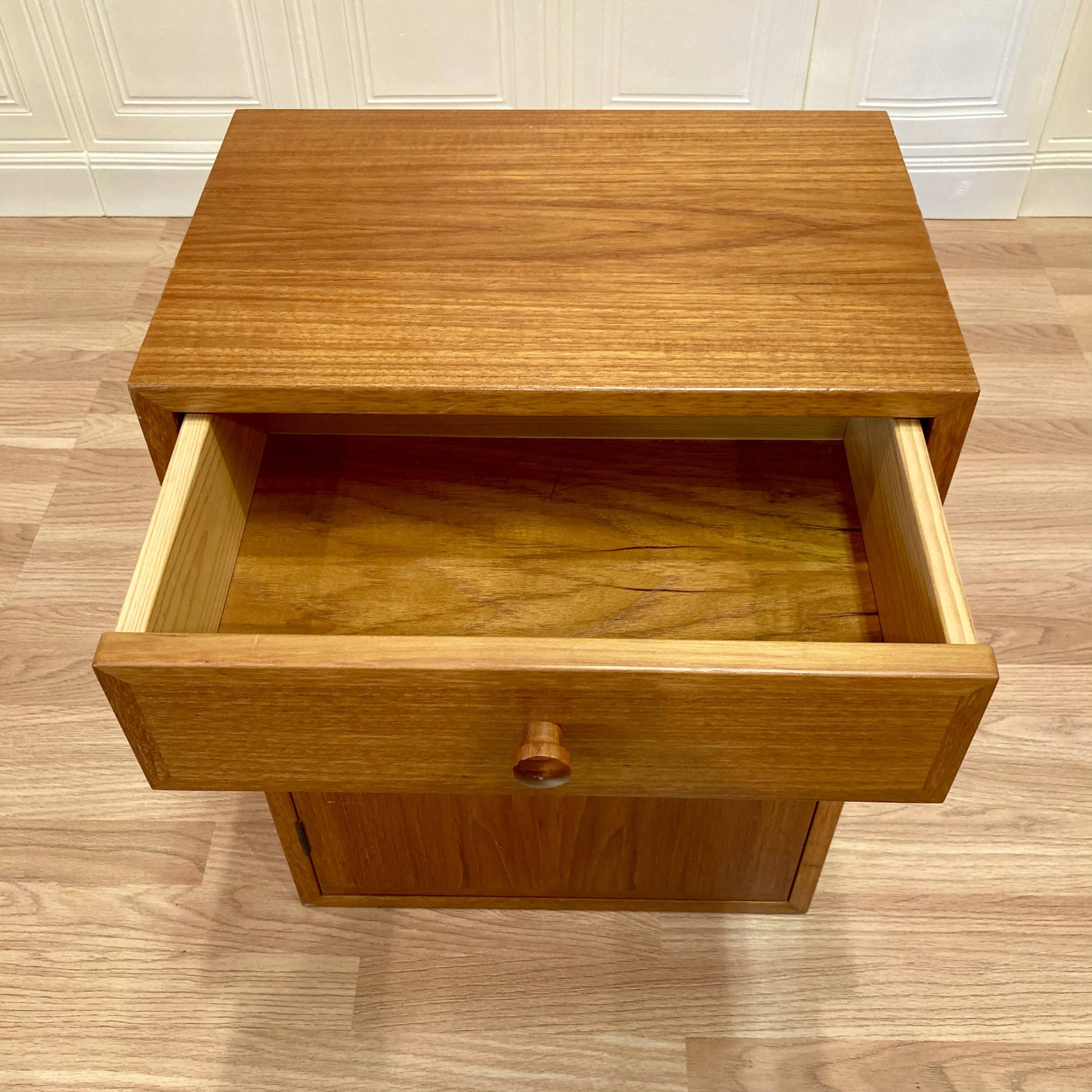 Hanging storage 1960 Scandinavian design.