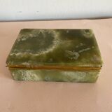 Cigarette box and ashtray in green onyx