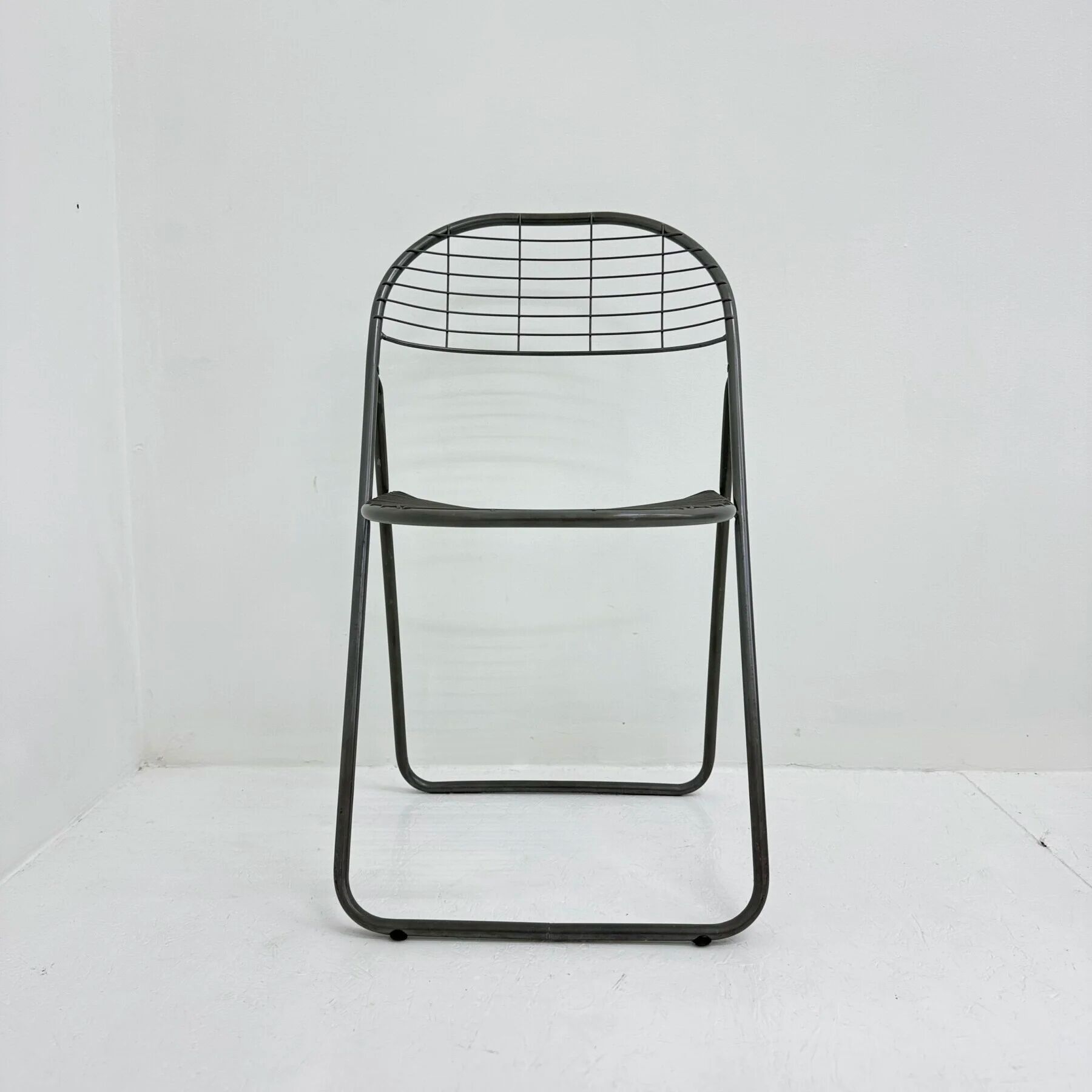 Niels Gammelgaard for Ikea grey wire metal folding chair, 1970s