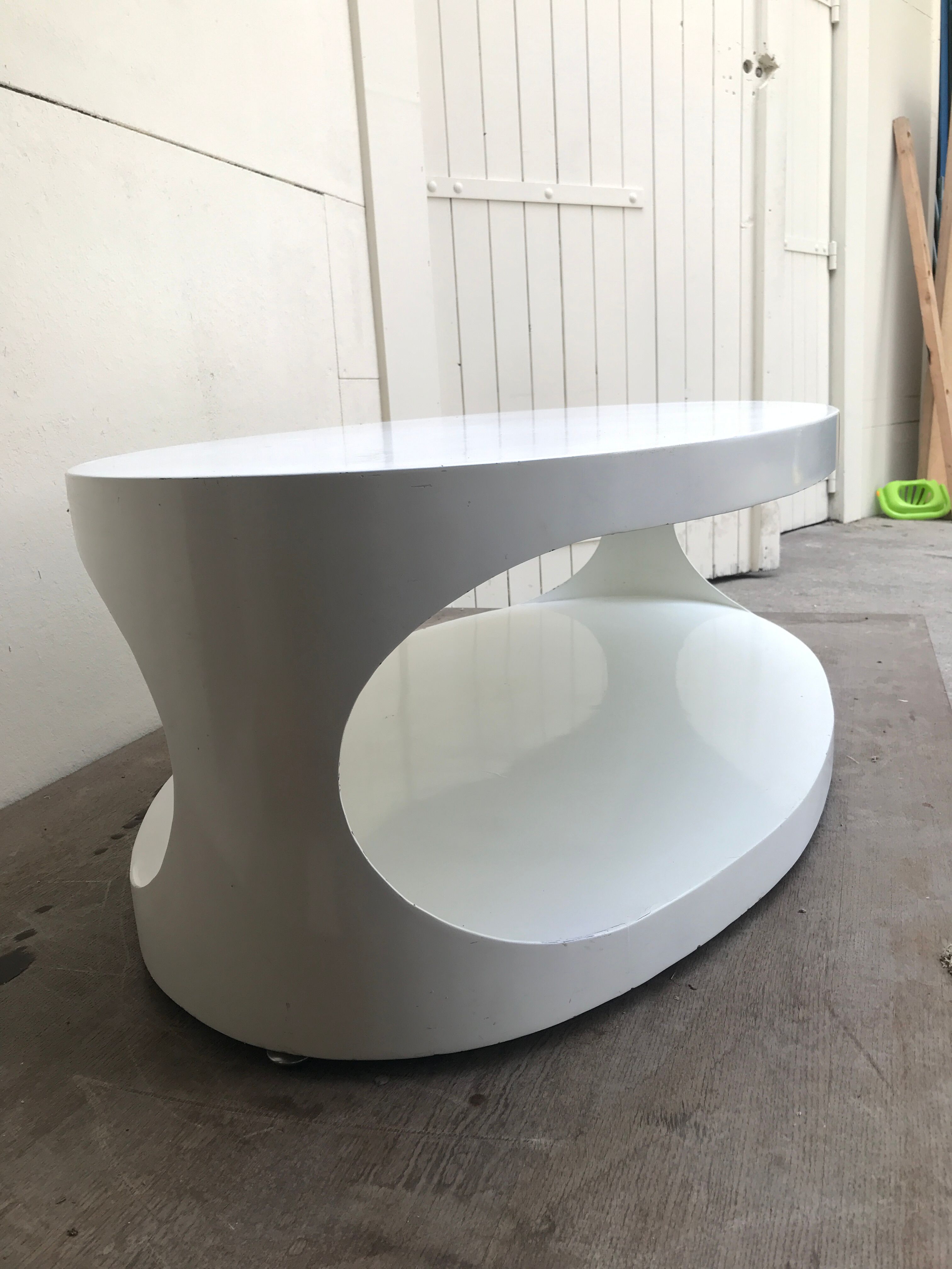 Oval white-panelled metal coffee table 70s