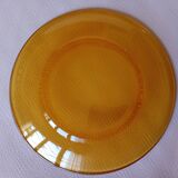 12 assiettes plates Vereco ambre