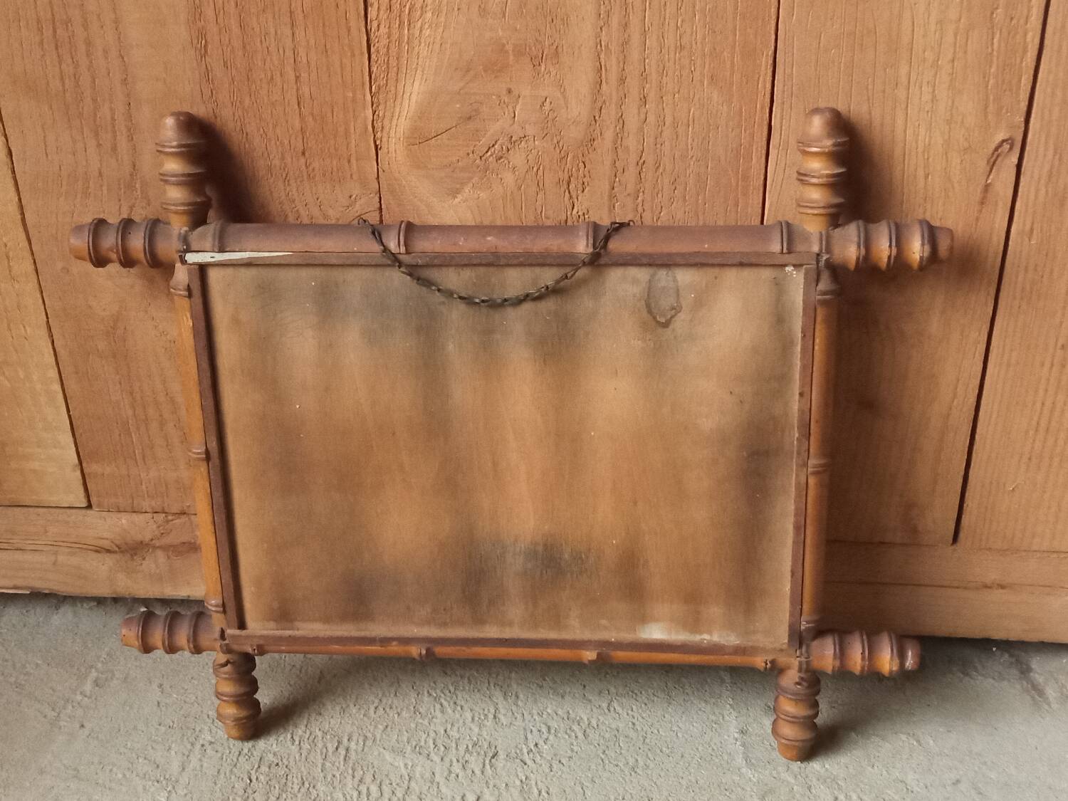 Turned wooden mirror imitation bamboo