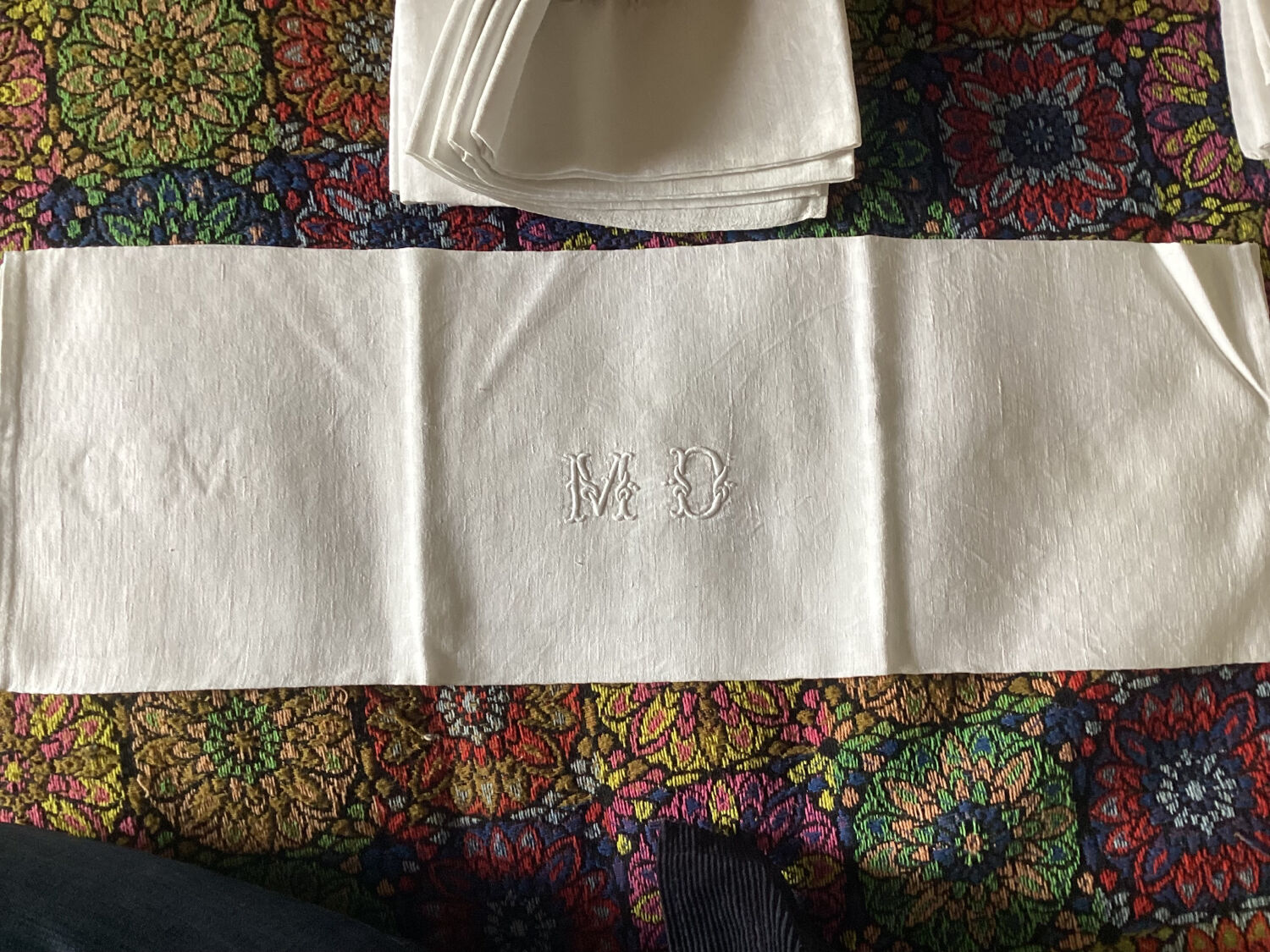 4 napkins with cotton monogram