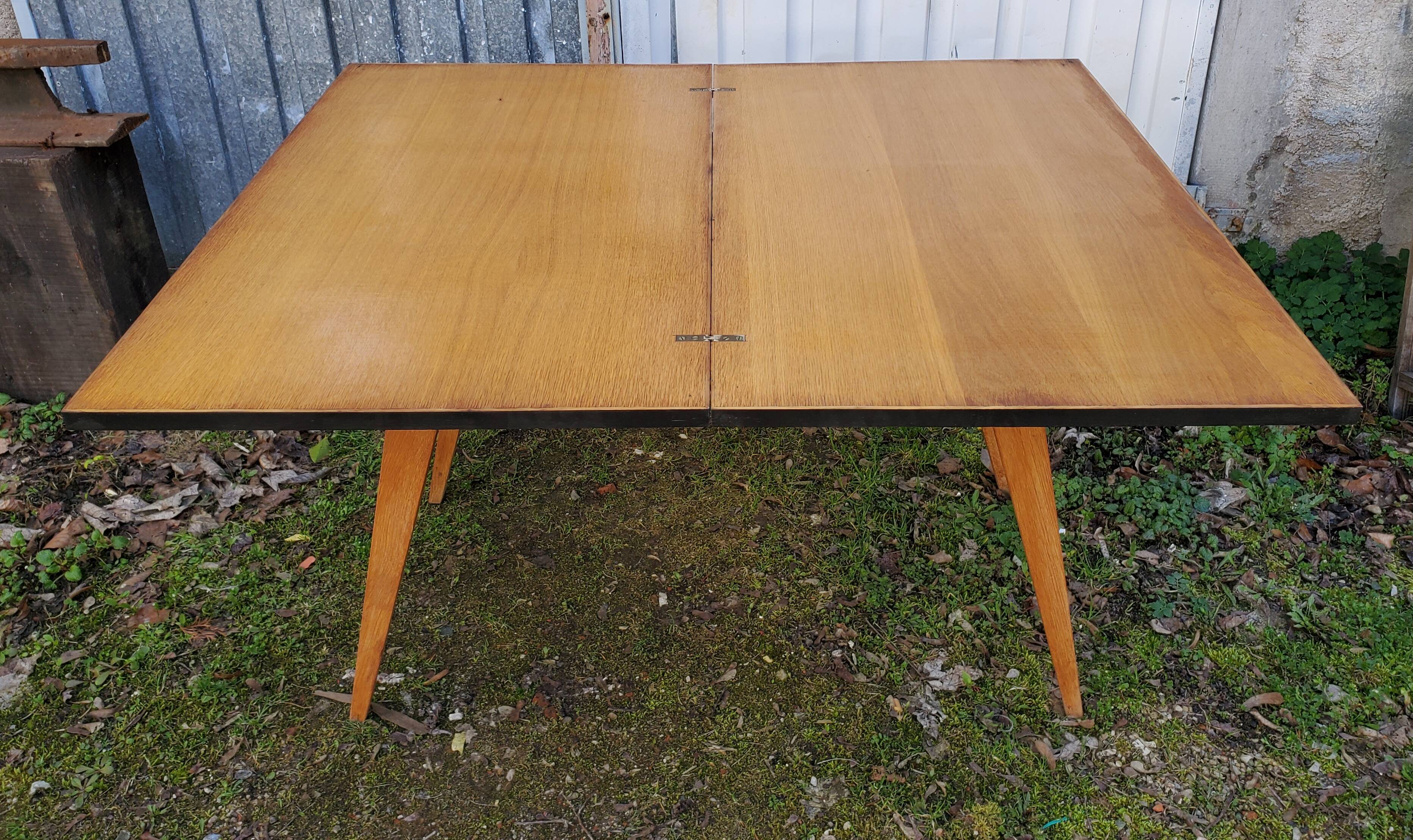 60's swivel table