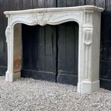Fireplace in carrara marble around 1880