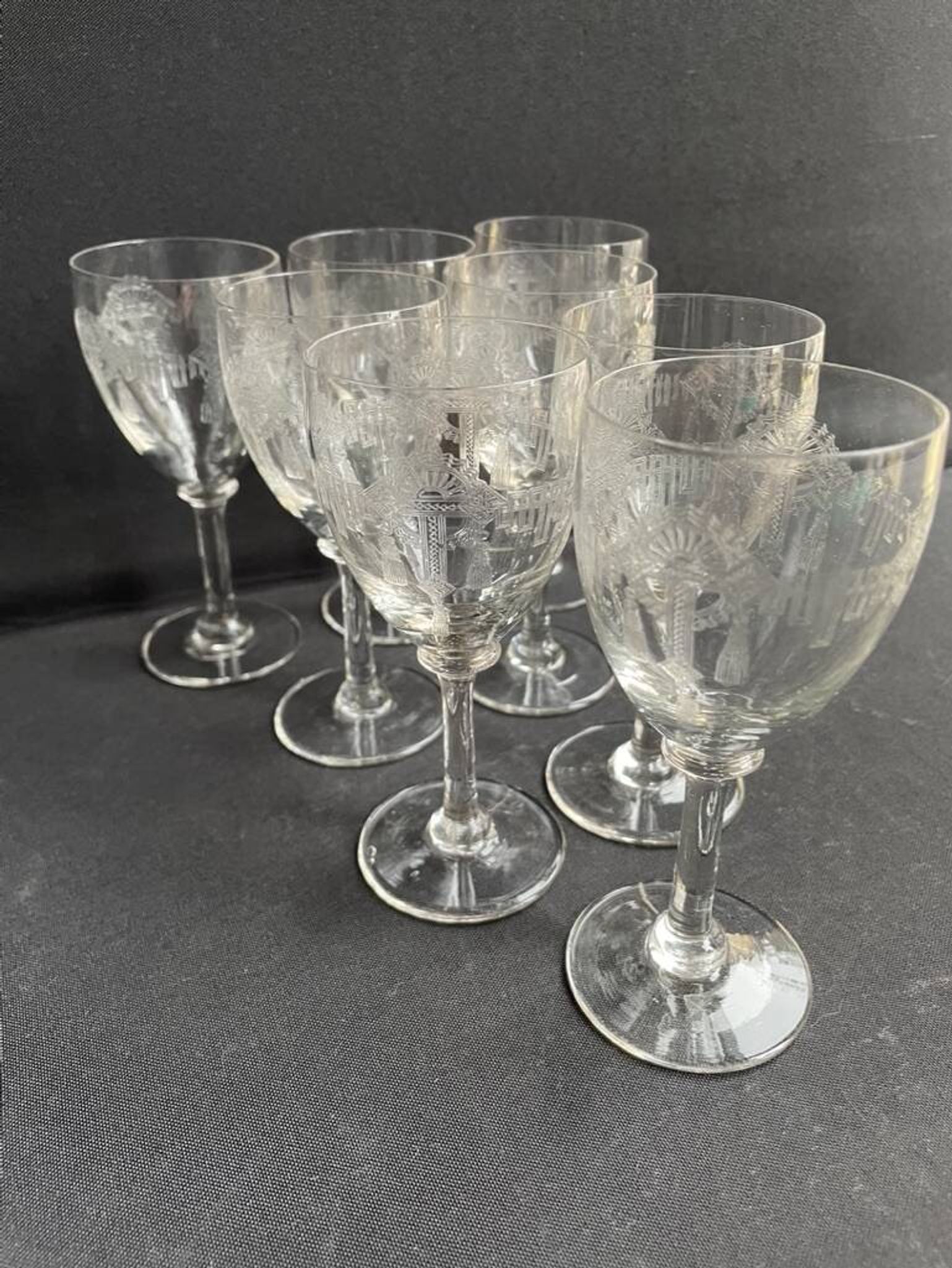 8 guilloché footed glasses – Art Nouveau