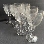 8 guilloché footed glasses – Art Nouveau