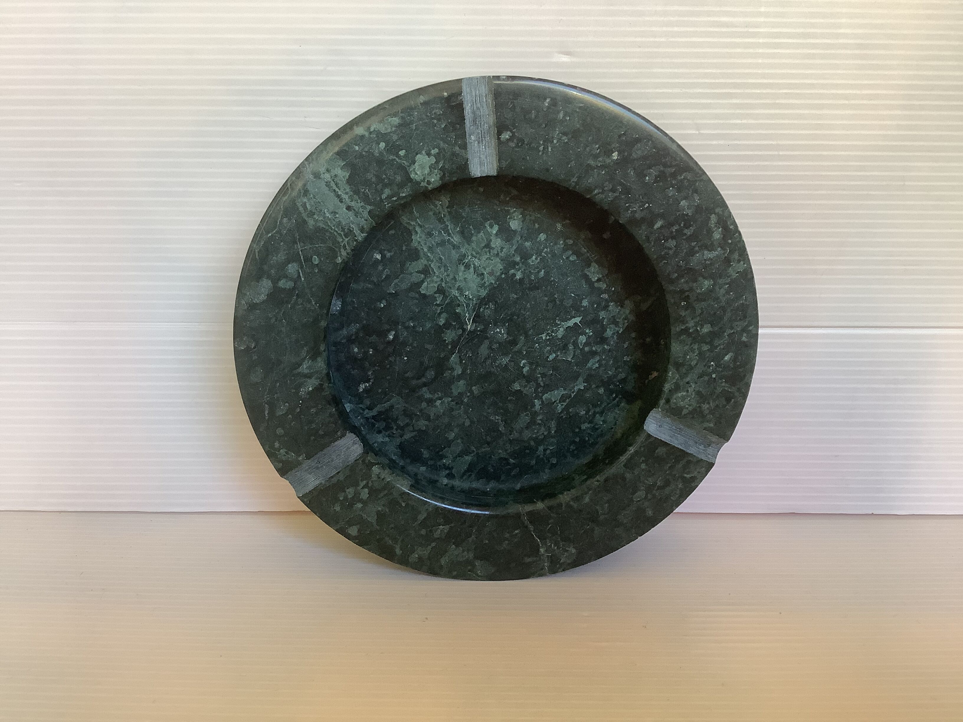 Empty pocket ashtray green marble