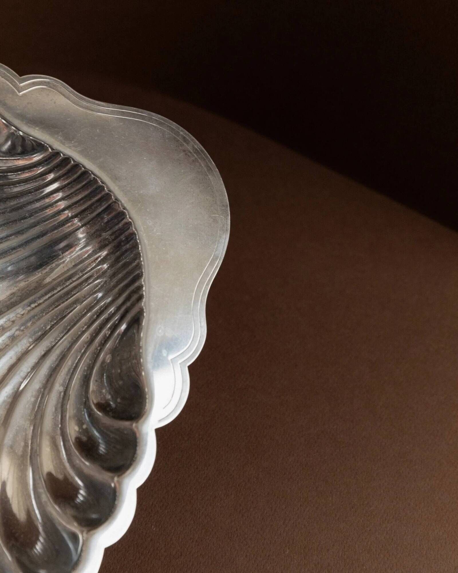 Silver-plated metal shell-shaped saladier from Italy, 1960s, vintage fruit and jewellery bowl