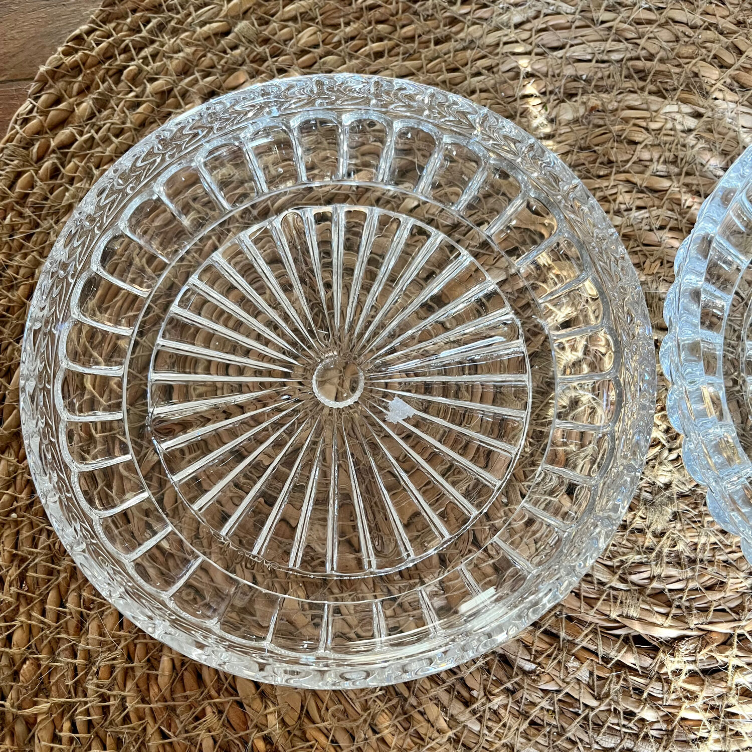 Empty pocket dishes in vintage glasses 1960