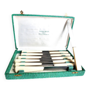 coffret ancien avec 12 - couverts
