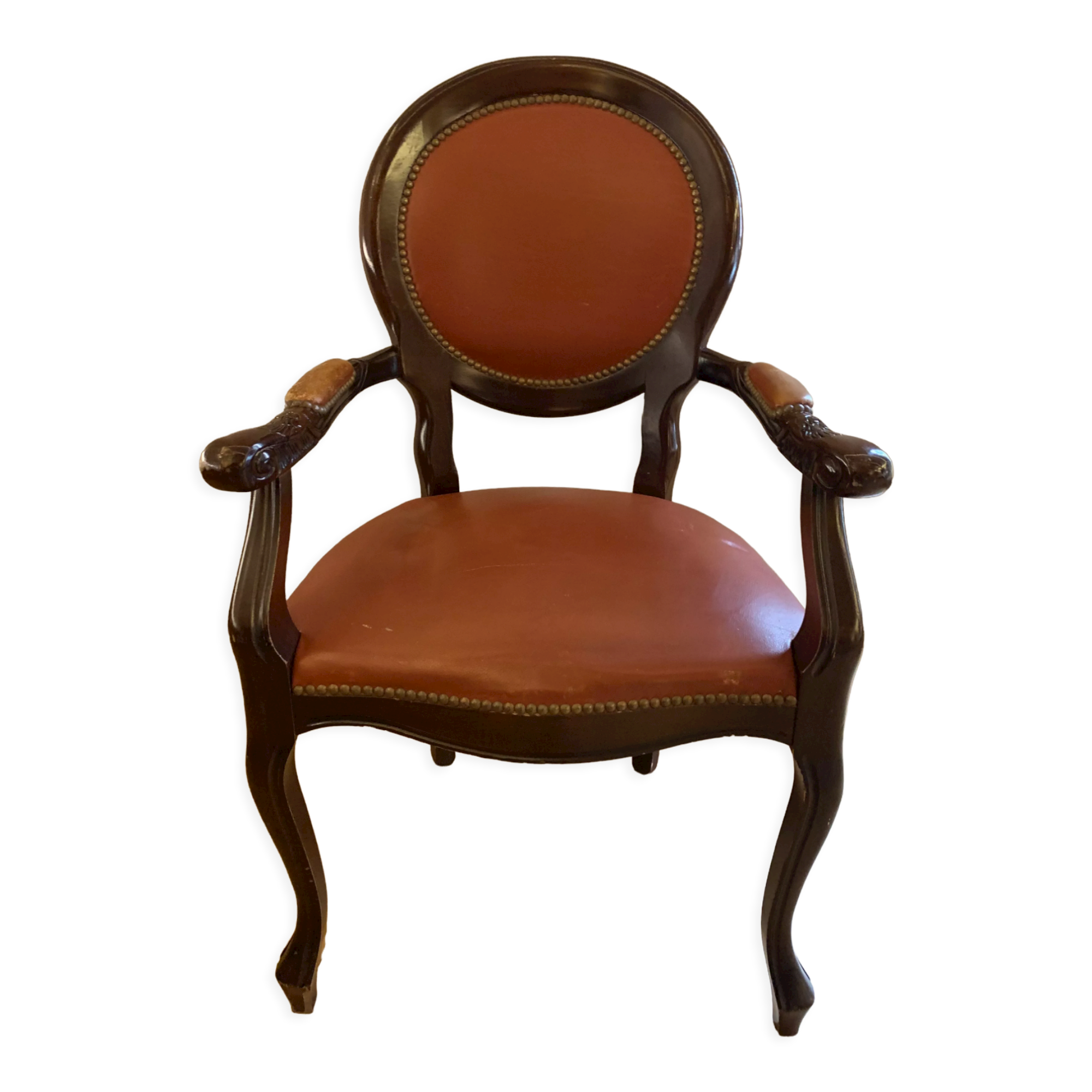 Muscat leather medallion armchair