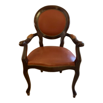 Muscat leather medallion armchair