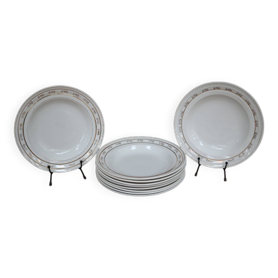 Lot de 10 assiettes creuses Saint Amand modèle ''Marguerite