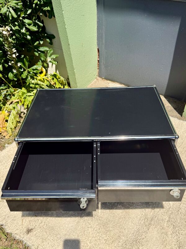 Meuble USM Haller Noir – Table de chevet / Meuble TV / table basse