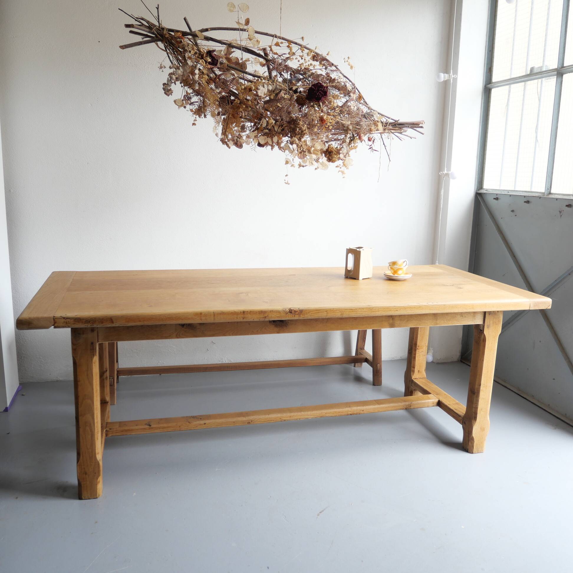 Table de ferme rénovée