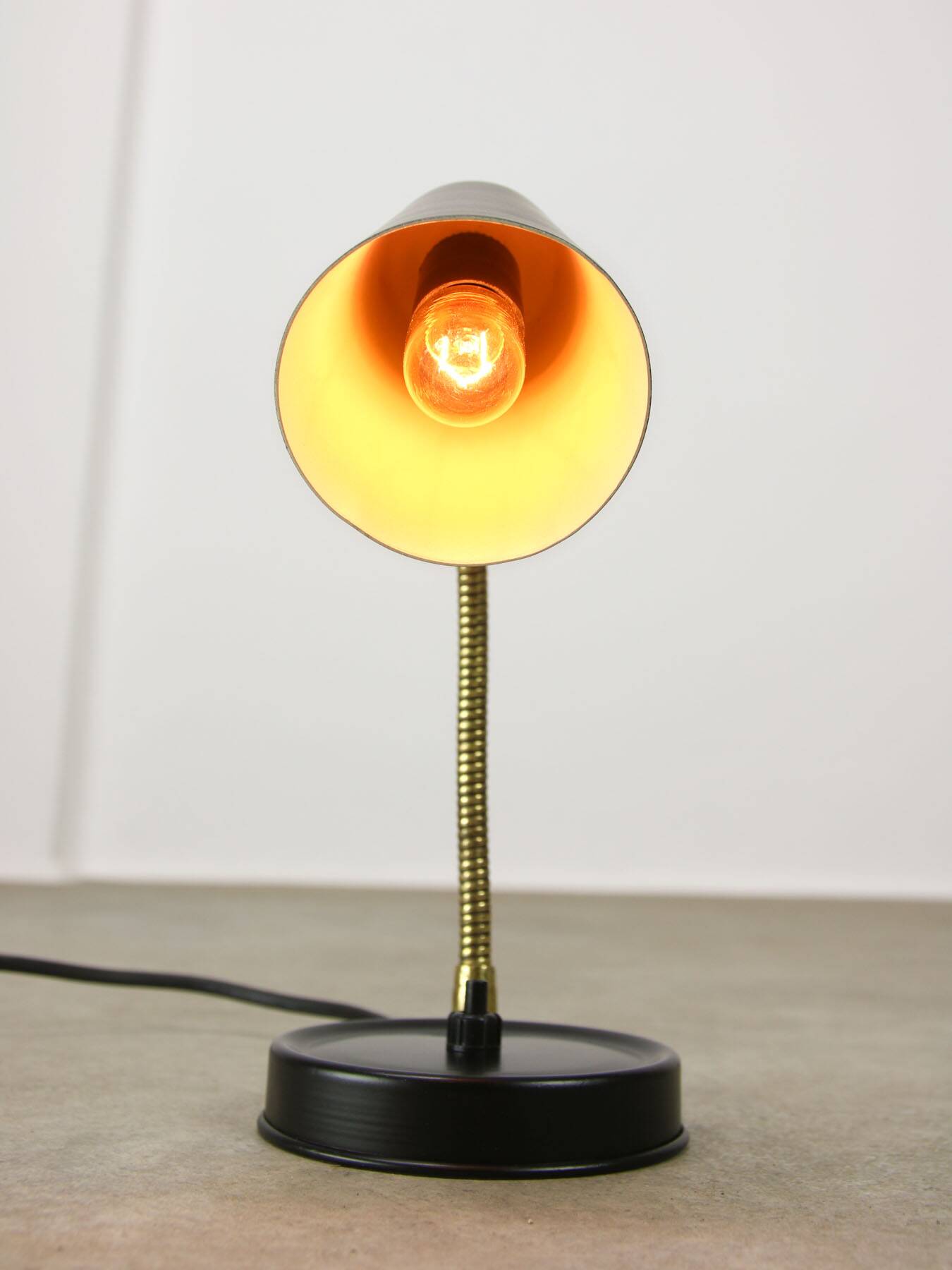 Mid-Century Italian Mini Gooseneck Table Lamp in Black and Brass