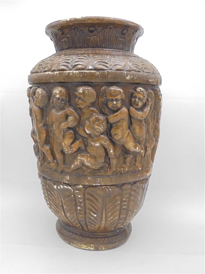 Plaster vase