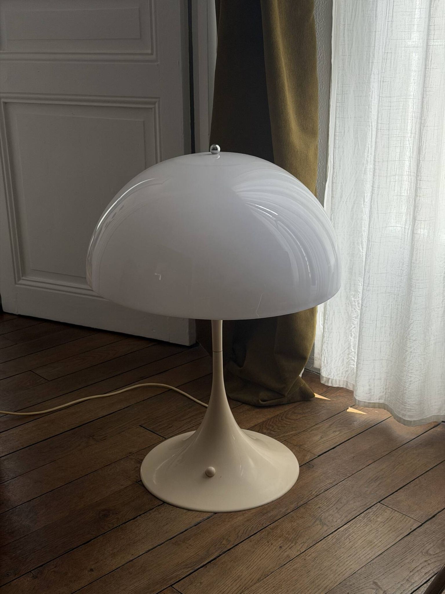 Lampe Panthella Louis Poulsen