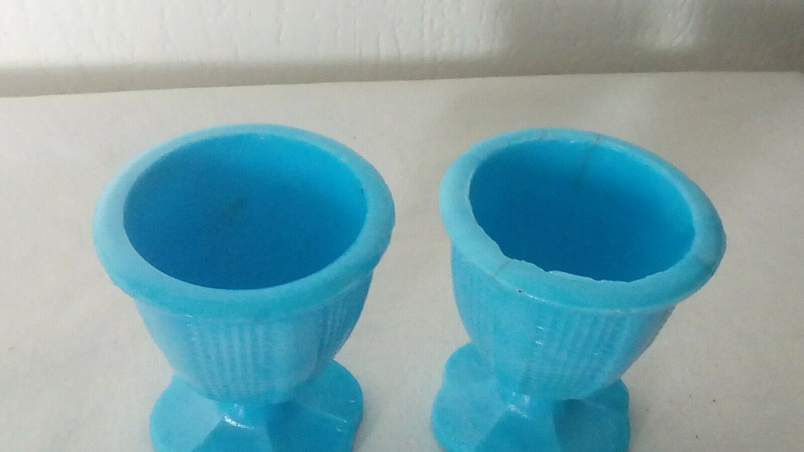 2 eggcups