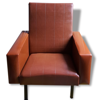 Fauteuil camel en skaï années 70/80 pieds compas