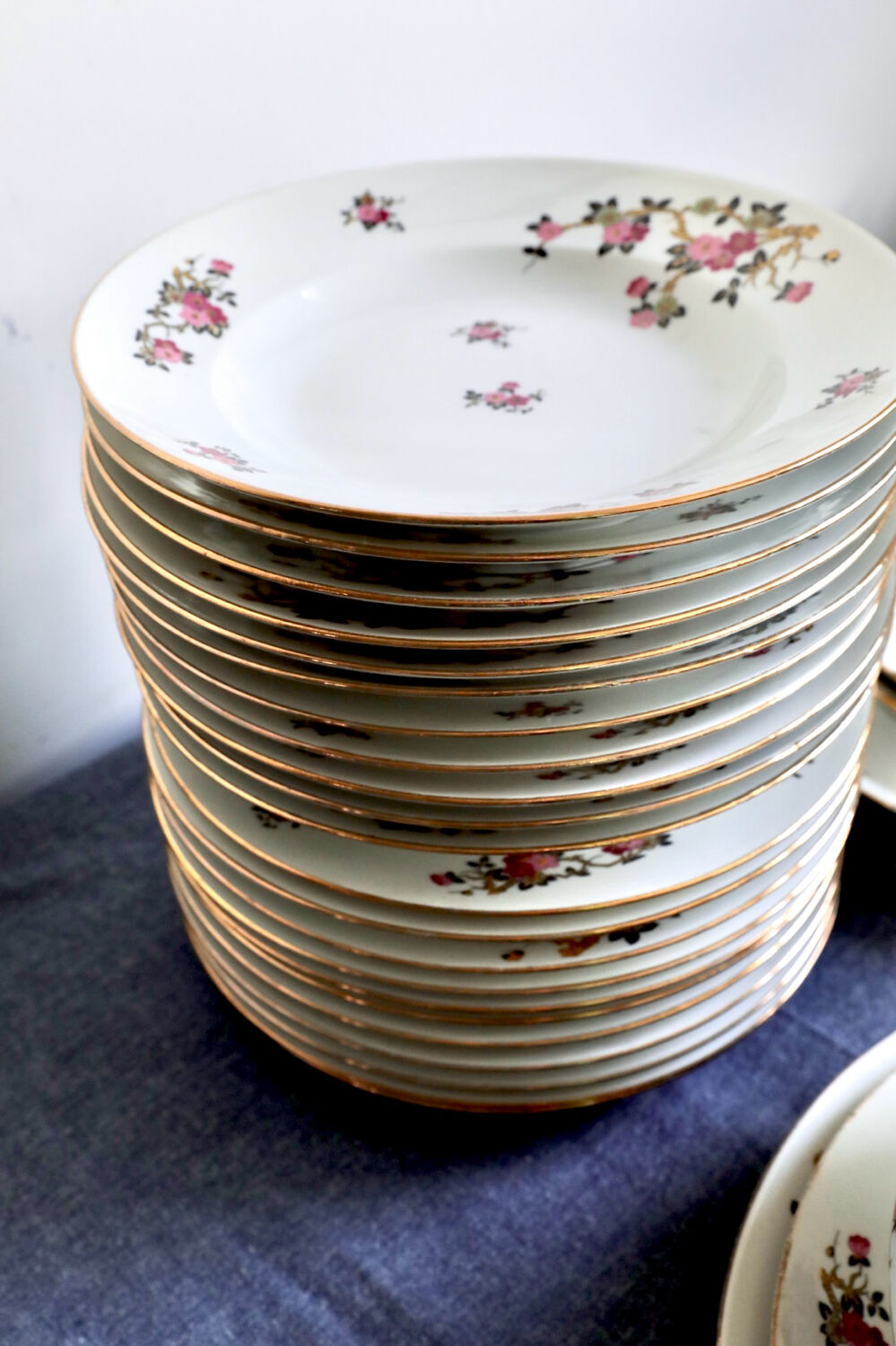 Antique table service in Limoges porcelain by F. Legrand, period A.